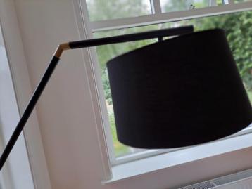 Vloerlamp zwart met gouden accenten van TRIO beschikbaar voor biedingen
