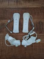 Nintendo wii witte motion controller set met nunchucks., Ophalen of Verzenden, Zo goed als nieuw, Wii