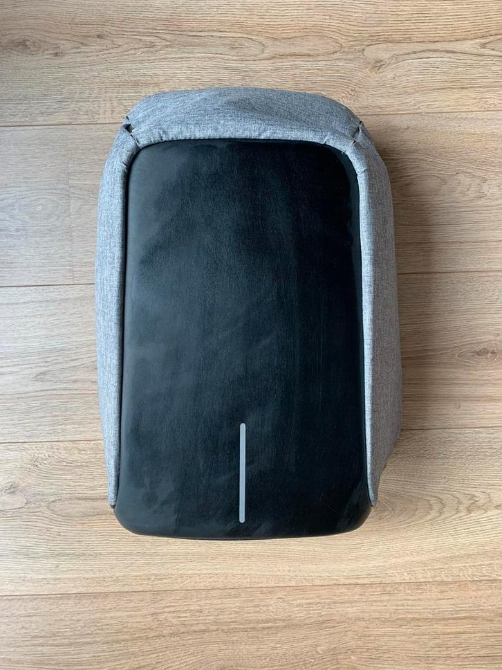 Bobby XD Design Anti-diefstal Rugzak, Sieraden, Tassen en Uiterlijk, Tassen | Rugtassen, Zo goed als nieuw, Overige merken, 25 tot 40 cm