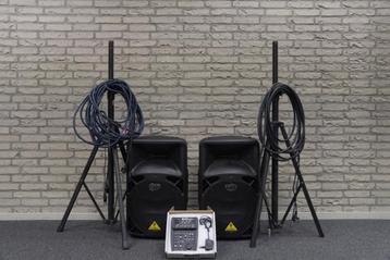 PA Behringer + Alto ZMX 52 Mixer + kabels beschikbaar voor biedingen