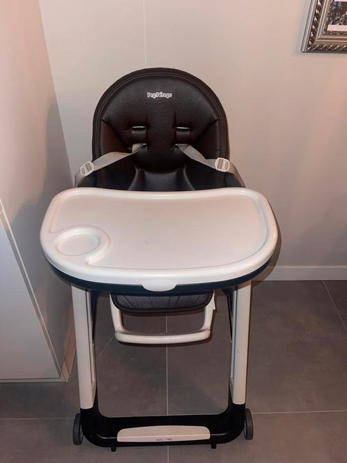 Peg Perego kinderstoel, Kinderen en Baby's, Kinderstoelen, Gebruikt, Meegroeistoel, Aanschuifbaar, Afneembaar eetblad, Gordel(s)