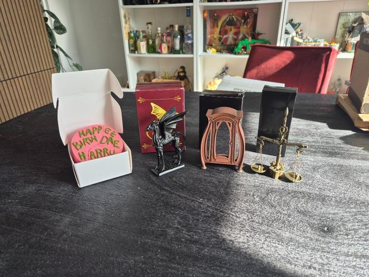 Grote collectie  4 beeldjes figures harry potter, Verzamelen, Harry Potter, Zo goed als nieuw, Actiefiguurtje, Ophalen of Verzenden