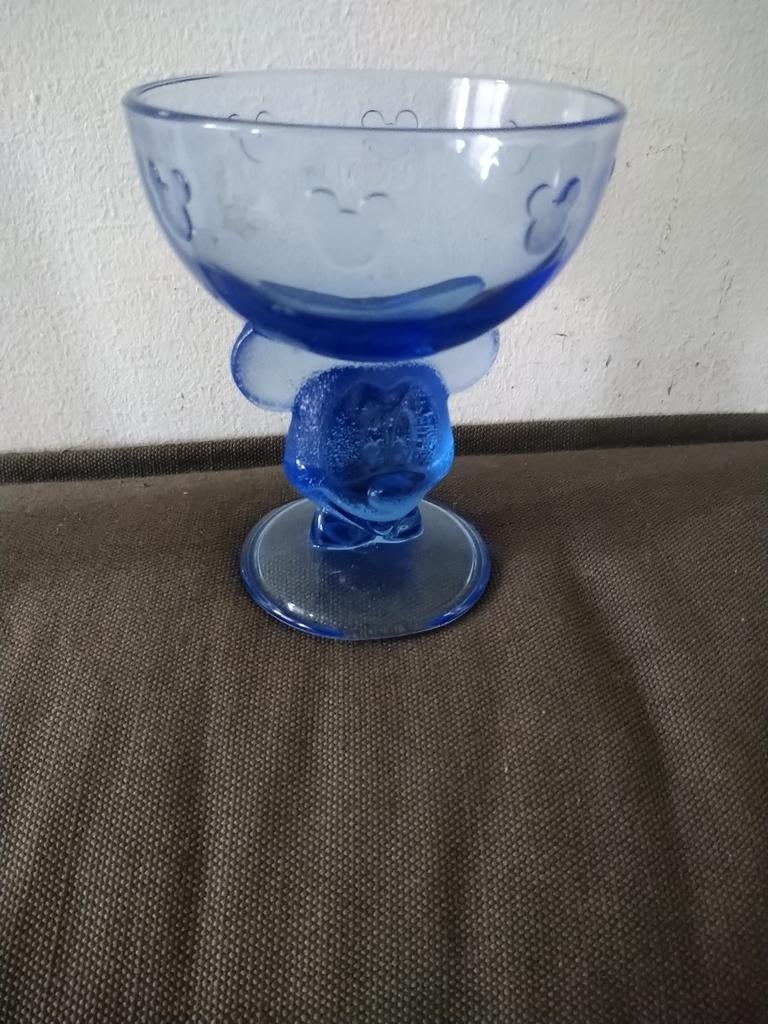 Disney Mickey Mouse ijscoupe blauw glas, Ophalen of Verzenden, Mickey Mouse, Zo goed als nieuw, Servies