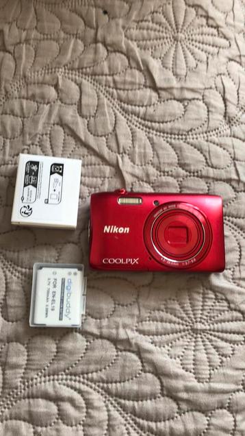 Nikon Coolpix S 3600 rood als nieuw met nieuwe batterij beschikbaar voor biedingen