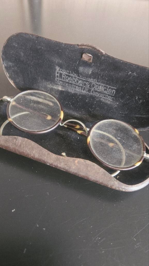 Vintage brillenkoker met bril, Ophalen of Verzenden