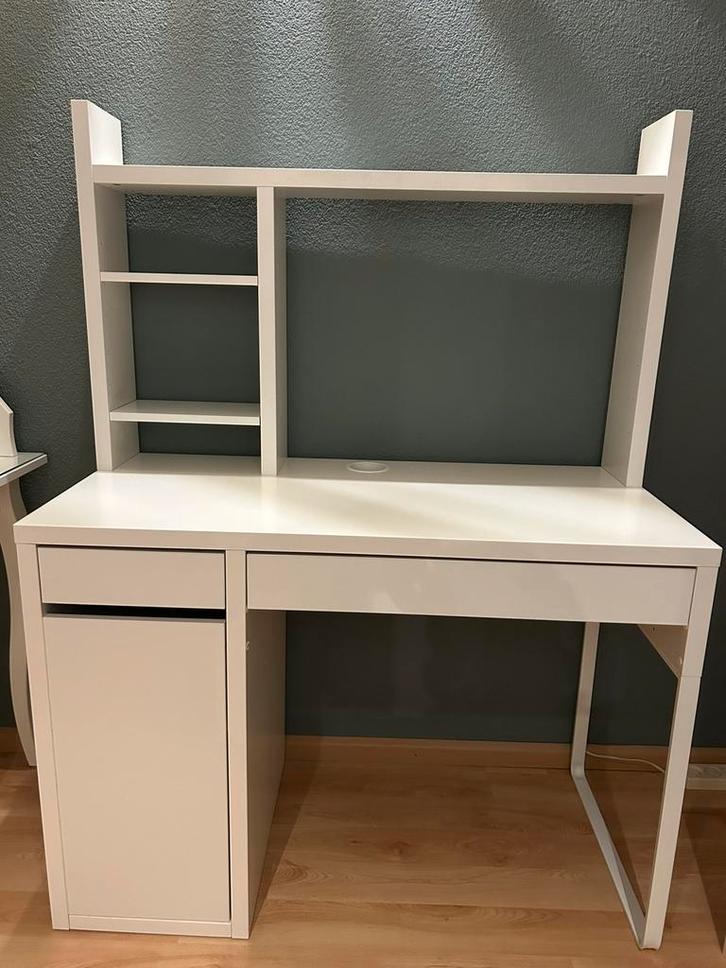 IKEA bureau MICKE, Huis en Inrichting, Bureaus, Gebruikt, Bureau, Ophalen
