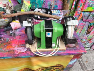 Creuzen werkbank slijpsteen.  beschikbaar voor biedingen