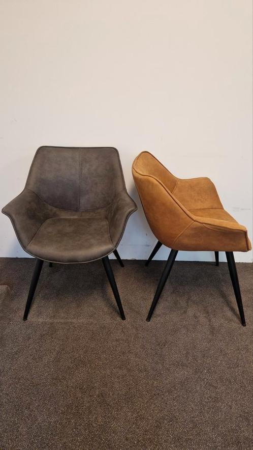 Set van 4 armstoelen, Huis en Inrichting, Stoelen, Zo goed als nieuw, Stof, Rood, Ophalen