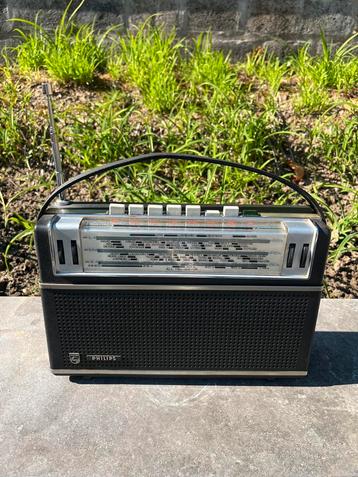 Philips L5W44T (nr.  PL 20769) draagbare analoge FM/AM-radio beschikbaar voor biedingen