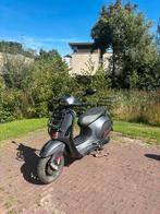 Vespa Sprint 2021 mat grijs met 6600 km, Fietsen en Brommers, Scooters | Vespa, Ophalen, Gebruikt, Overige modellen, Benzine
