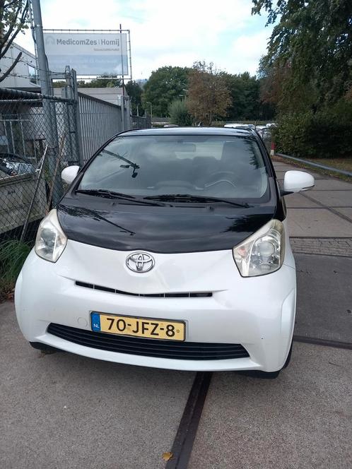 Toyota IQ 1.0 2009 Wit, Auto's, Toyota, Particulier, IQ, Benzine, A, Hatchback, Handgeschakeld, Origineel Nederlands, Wit, Voorwielaandrijving