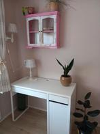 Ikea buro en een heel leuk decoratief kastje., Huis en Inrichting, Kasten | Vitrinekasten, Ophalen, 25 tot 50 cm, 50 tot 100 cm
