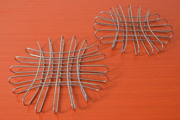 Set van 2 retro vintage stijl stalen onderzetters, Huis en Inrichting, Woonaccessoires | Onderzetters, Zo goed als nieuw, Pot of Pan