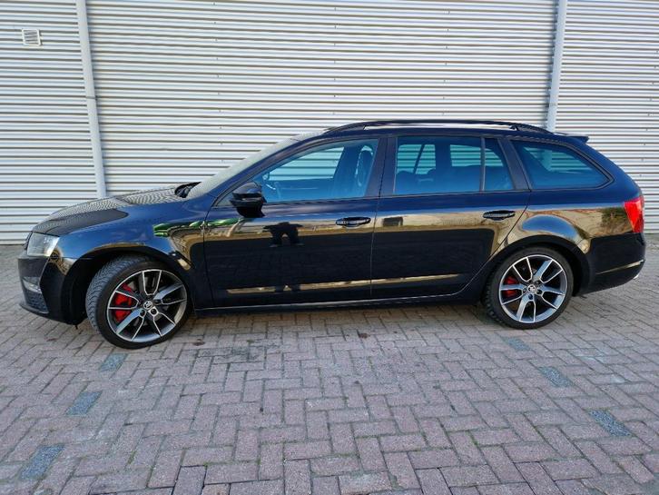 Skoda Octavia 2.0 TSI 162KW Combi 2016 Zwart, Auto's, Skoda, Particulier, Octavia, ABS, Adaptieve lichten, Airbags, Airconditioning
