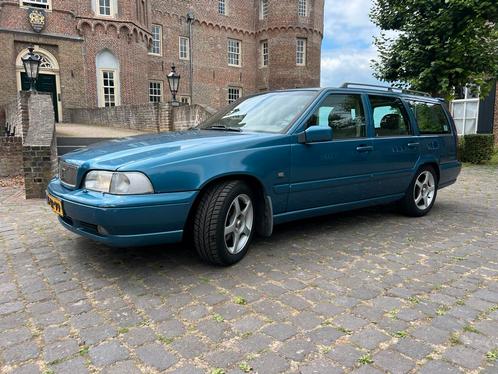 Volvo V70 2.5 20V AUT 1998 Blauw, vol jaar APK, NAP!, Auto's, Volvo, Bedrijf, V70, Airbags, Airconditioning, Boordcomputer, Centrale vergrendeling