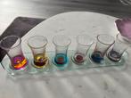 Gekleurde shot/borrel glaasjes op glazen plateau, Verzamelen, Ophalen of Verzenden, Zo goed als nieuw, Borrel- of Shotglas