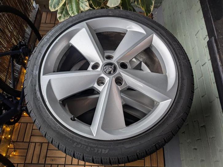 Originele Skoda velgen - 18inch, Auto-onderdelen, Banden en Velgen, Velg(en), All Season, 18 inch, 225 mm, Personenwagen, Gebruikt