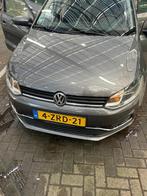 Volkswagen Polo 1.2 TSI highline bluemotion 66KW 2015 Grijs, Auto's, Stof, Zwart, Origineel Nederlands, Handgeschakeld
