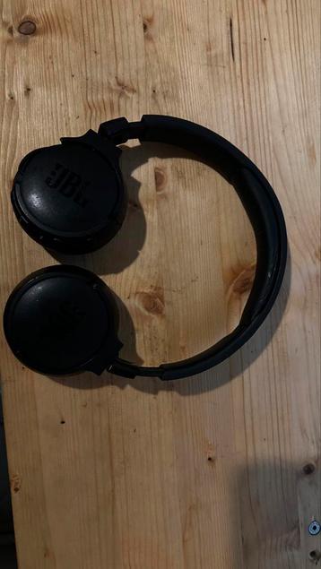 Jbl tune660NC beschikbaar voor biedingen