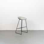 5 Hay about a Stool AAS38 Grijs leer 75 cm, Huis en Inrichting, Barkrukken, Niet ingevuld, Niet ingevuld, Leer, Zo goed als nieuw