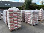 UITVERKOOP WITTE EN BRUINE HOUTPELLETS, Ophalen