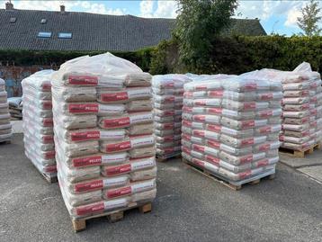 UITVERKOOP WITTE EN BRUINE HOUTPELLETS beschikbaar voor biedingen