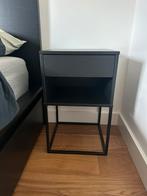 Ikea Vikhammer Nightstand, Huis en Inrichting, Ophalen, Zo goed als nieuw, Hout