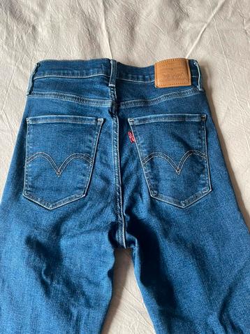 LEVI’s Mile high super skinny 