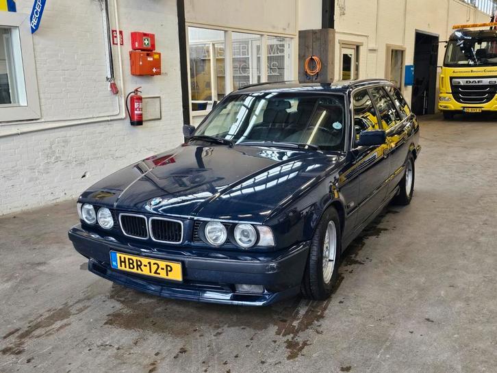 BMW 540i touring 1994 Blauw E34 V8 bmw e34, Auto's, BMW, Particulier, 5-Serie, ABS, Airbags, Airconditioning, Alarm, Bluetooth