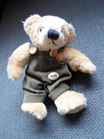 Kleine beer Sunkid.  beschikbaar voor biedingen