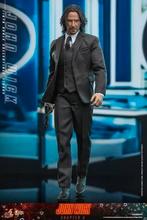 Hot Toys John Wick 4, Ophalen of Verzenden, Zo goed als nieuw
