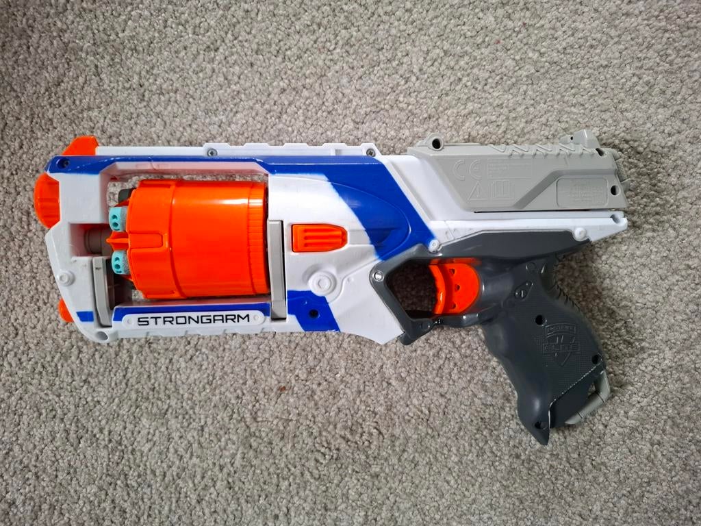 Nerf Elite Strongarm Blaster - Zo goed als nieuw!, Ophalen of Verzenden, Zo goed als nieuw, Jongen of Meisje