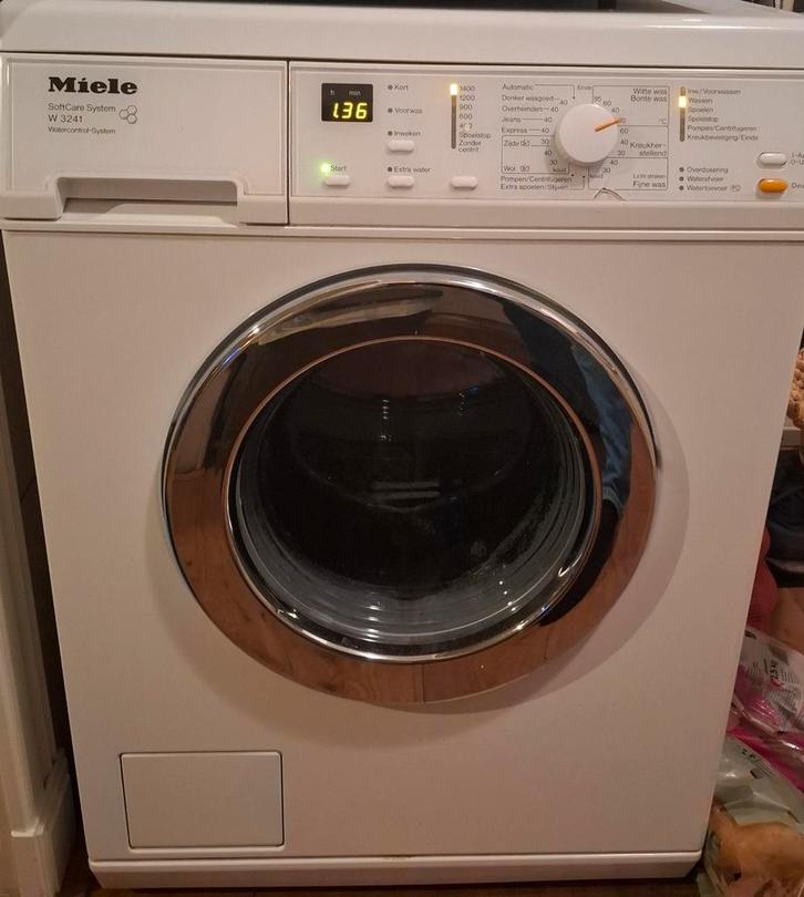 Miele W3241 Wasmachine - Goed Onderhouden!, Witgoed en Apparatuur, Wasmachines, Gebruikt, Voorlader, 6 tot 8 kg, 85 tot 90 cm