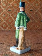 Mooi vintage beeldje uit Engeland van historische soldaat., Ophalen of Verzenden