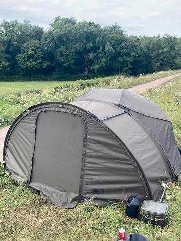 Fox Brolly inclusief extension beschikbaar voor biedingen