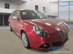 Alfa Romeo Giulietta 1.4 T Exclusive (bj 2015, automaat), 65 €/maand, Euro 6, 4 cilinders, Lichtsensor
