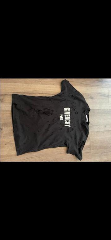Originele Givenchy T-shirt 650,- nu 100,- beschikbaar voor biedingen