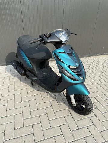 Piaggio zip 2017 lichte opnknapper beschikbaar voor biedingen