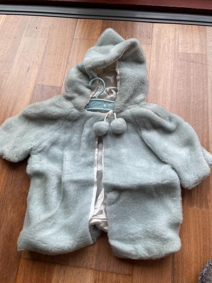Vintage nieuwe poppenjas voor grote pop, maat 83, Gems, Verzamelen, Poppen, Nieuw, Pop, Ophalen