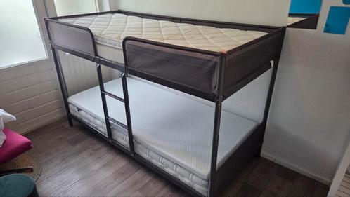 Ikea TUFFING frame stapelbed, donkergrijs, 90x200 cm, Huis en Inrichting, Slaapkamer | Stapelbedden en Hoogslapers, Zo goed als nieuw