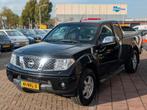 Nissan Navara 2.5 dCi LE Double Cab - 4x4 - Airco -, Auto's, Stof, Zwart, 4 cilinders, Zwart