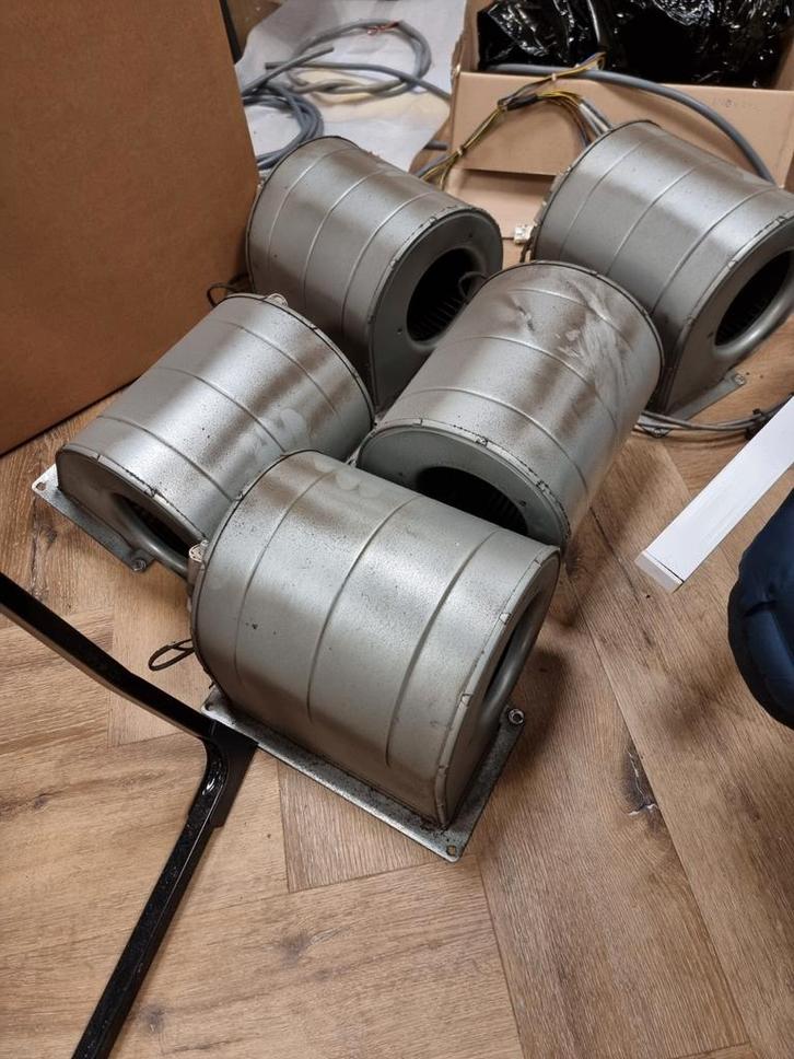 Luchtgordijn Motor - Geluidsarm, Doe-het-zelf en Verbouw, Verwarming en Radiatoren, Ophalen of Verzenden