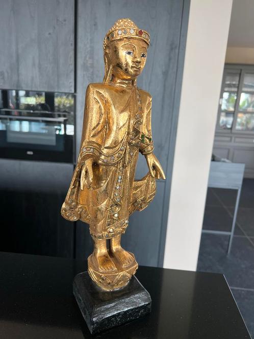 Thais Boeddhabeeld met gouden afwerking, Antiek en Kunst, Kunst | Beelden en Houtsnijwerken, Ophalen of Verzenden