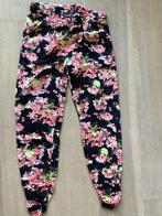 Broek, Yessica, maat 36, zwart met bloemen, Kleding | Dames, Yessica, Gedragen, Lang, Ophalen of Verzenden