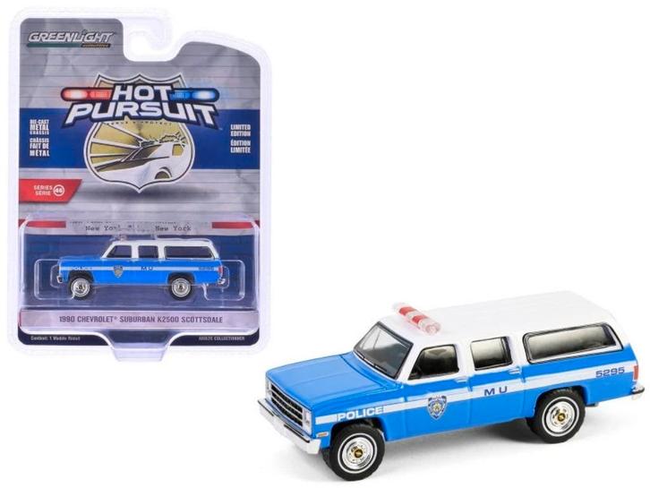 1990 Chevrolet Suburban K2500 Scottsdale 1/64 NYPD police, Hobby en Vrije tijd, Modelauto's | Overige schalen, Nieuw, Auto, Ophalen of Verzenden