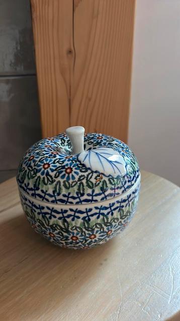 Prachtige appelpot Bunzlau Castle nieuw beschikbaar voor biedingen