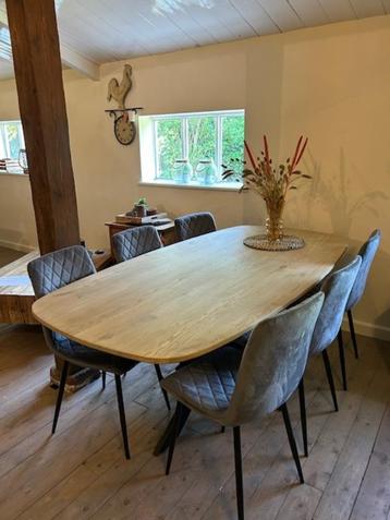 Nieuwe Deens ovale EIKEN eettafel 2 x 1 m beschikbaar voor biedingen