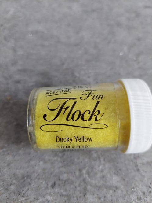 Potje Flock Ducky Yellow, Hobby en Vrije tijd, Kaarten | Zelf maken, Nieuw, Pons of Mal, Overige thema's, Ophalen