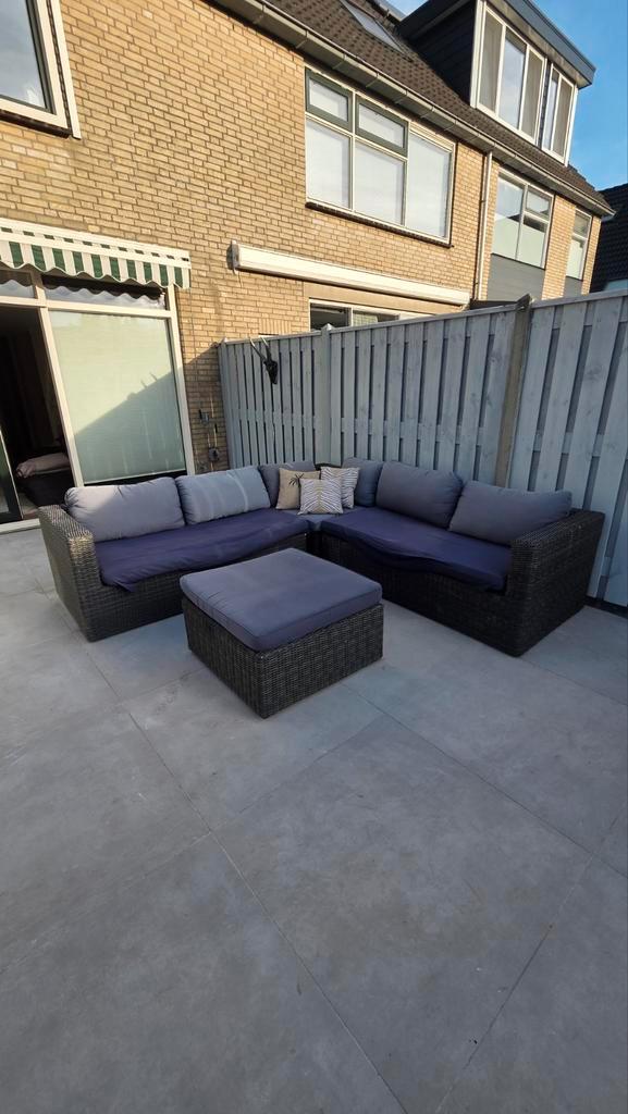 Mooie loungeset van Outdoor Style, Tuin en Terras, Tuinsets en Loungesets, Gebruikt, Loungeset, Wicker, 5 zitplaatsen, Bank, Hocker