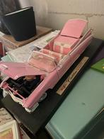 Cadillac Eldorado Biarritz 1959 Roze 1-18 Maisto, Hobby en Vrije tijd, Modelauto's | 1:18, Ophalen of Verzenden, Zo goed als nieuw